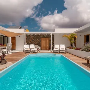 Maison d'hôtes Shepherd - Luxury Fuerteventura, Lajares